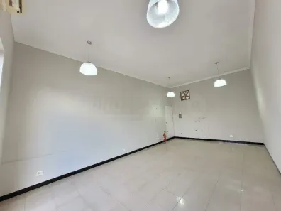 Ponto Comercial para alugar, 29m² no Vila Rezende, Piracicaba