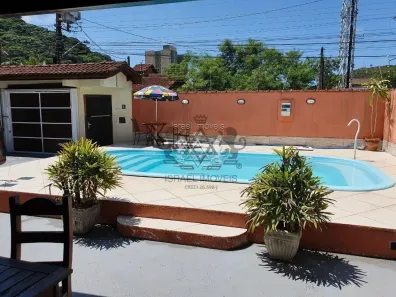 Sobrado com 5 Quartos à venda, 450m² no Sumaré, Caraguatatuba