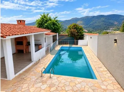 Casa com 3 Quartos à venda, 180m² no Vila Petrópolis, Atibaia