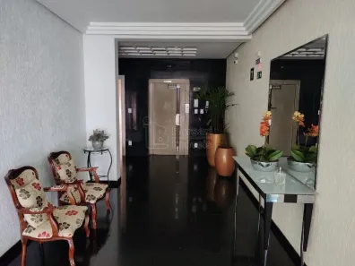 Apartamento com 3 Quartos para alugar, 192m² no Centro, Araraquara