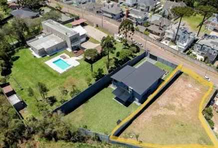 Lote/Terreno à venda, 1633m² no Butiatuvinha, Curitiba