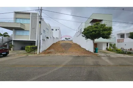 Lote/Terreno à venda, 275m² no Suíssa, Jequié