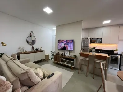 Apartamento com 3 Quartos para alugar, 72m² no Vila Bosque, Maringá