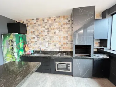 Fazenda/Sítio com 4 Quartos à venda, 400m² no Loteamento Bela Vista, Maringá