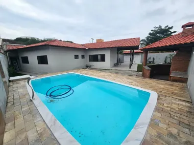 Casa com 5 Quartos à venda, 230m² no Jardim Casablanca, Peruíbe