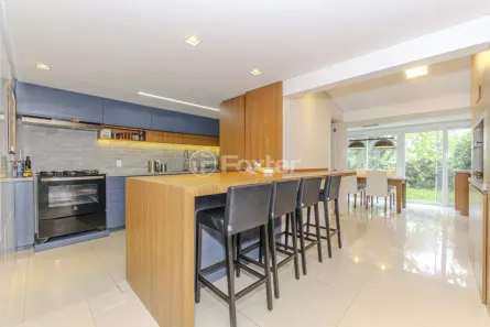 Casa com 3 Quartos à venda, 240m² no Pedra Redonda, Porto Alegre
