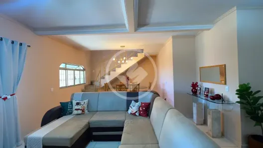 Sobrado com 4 Quartos à venda, 360m² no Estância Itaguaí, Caldas Novas