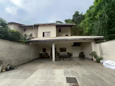 Casa de Condomínio com 3 Quartos à venda, 205m² no Sítios Santa Luzia, Aparecida de Goiânia
