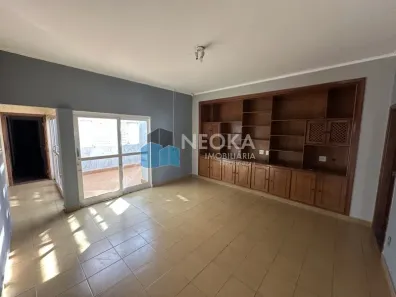 Apartamento com 4 Quartos para alugar, 10m² no Centro, Franca