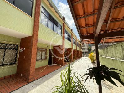 Casa de Condomínio com 3 Quartos à venda, 90m² no Alto, Teresópolis