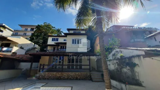 Casa com 7 Quartos à venda, 580m² no Camboinhas, Niterói