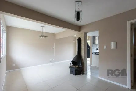 Casa de Condomínio com 3 Quartos para alugar, 136m² no Hípica, Porto Alegre