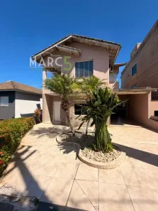 Casa de Condomínio com 4 Quartos para alugar, 250m² no Jardim Rincão, Arujá