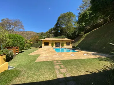 Casa com 7 Quartos para alugar, 700m² no Itaipava, Petrópolis