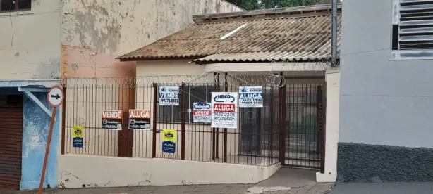 Ponto Comercial com 4 Quartos à venda, 100m² no Centro, Jaú