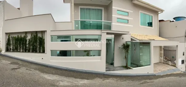Casa com 4 Quartos à venda, 170m² no Coloninha, Florianópolis
