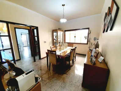 Sobrado com 3 Quartos à venda, 296m² no Jardim Itacolomi, Mogi Guaçu