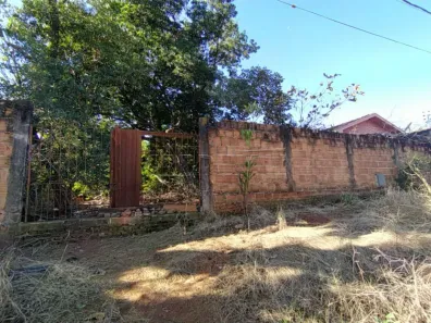 Lote/Terreno à venda, 250m² no Jardim Zavanella, Araraquara