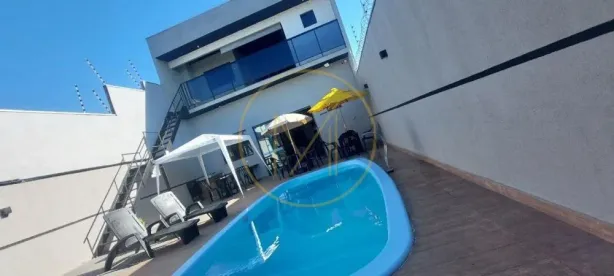 Sobrado com 3 Quartos à venda, 196m² no Jardim Colombo (Distrito São Domingos), Maringá
