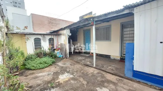 Casa com 4 Quartos à venda, 187m² no Saraiva, Uberlândia