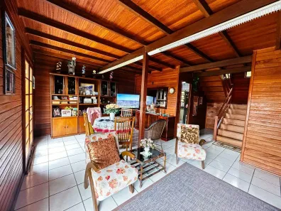 Casa com 3 Quartos à venda, 168m² no Mar Grosso, Laguna