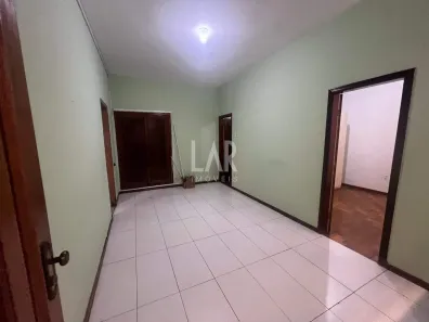Casa com 2 Quartos para alugar, 112m² no Alto Barroca, Belo Horizonte