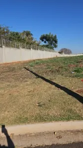 Lote/Terreno à venda, 308m² no Jardim São Camilo, Araraquara
