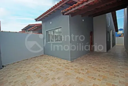 Casa com 2 Quartos à venda, 105m² no Jardim Somar, Peruíbe