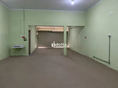 Ponto Comercial para alugar, 130m² no Osvaldo Rezende, Uberlândia