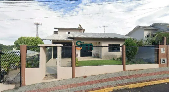Casa com 3 Quartos para alugar, 447m² no Engenho Braun, Chapecó