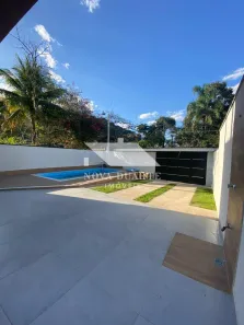 Sobrado com 3 Quartos à venda, 129m² no Jardim Mariella, Caraguatatuba