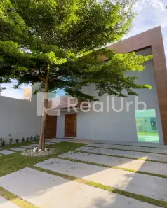 Casa com 4 Quartos para venda ou aluguel, 250m² no Sapiranga-Coité, Fortaleza