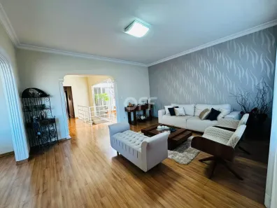 Sobrado com 4 Quartos à venda, 201m² no Vila Nogueira, Campinas