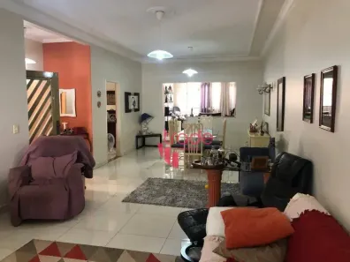 Casa com 4 Quartos à venda, 271m² no Jardim São Luiz, Ribeirão Preto