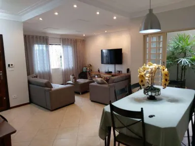 Casa com 3 Quartos à venda, 189m² no Jardim Morumbi, Cambé