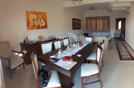 Casa com 3 Quartos à venda, 278m² no Jardim São Carlos, Sorocaba
