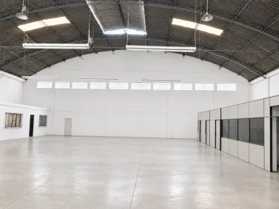 Galpão/Depósito/Armazém para alugar, 1000m² no Santana, Niterói