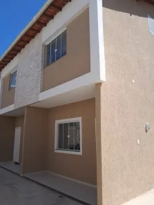Casa com 2 Quartos à venda, 70m² no Ouro Verde, Rio das Ostras