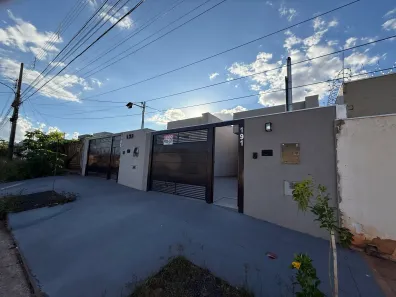 Casa com 3 Quartos à venda, 96m² no Parque Residencial Rita Vieira, Campo Grande