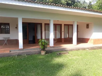 Fazenda/Sítio com 3 Quartos à venda, 260m² no Centro (Canguera), São Roque
