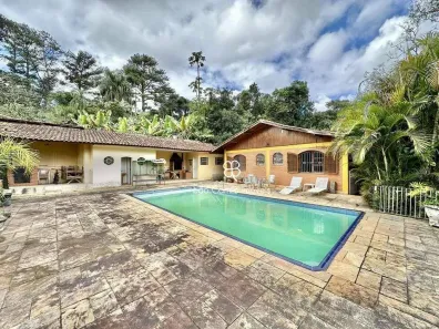 Fazenda/Sítio com 3 Quartos à venda, 234m² no Jardim do Rio Cotia, Cotia