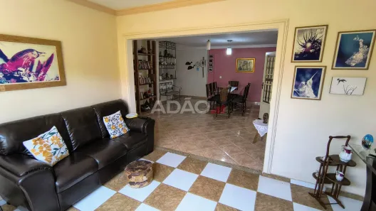 Casa com 6 Quartos à venda, 234m² no Jardim Balneário Meia Ponte, Goiânia