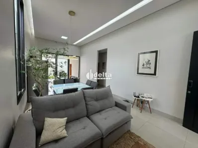 Casa com 3 Quartos à venda, 170m² no Aclimação, Uberlândia