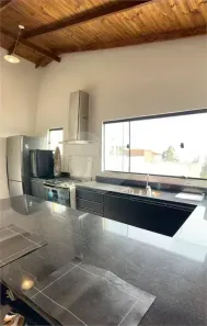 Casa de Condomínio com 2 Quartos para venda ou aluguel, 116m² no Mato Dentro, Mairiporã