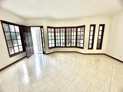 Casa de Condomínio com 4 Quartos à venda, 280m² no Vargem Grande, Rio de Janeiro