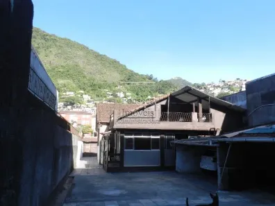 Casa com 3 Quartos à venda, 133m² no Alto da Serra, Petrópolis