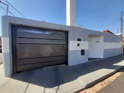 Casa com 3 Quartos à venda, 190m² no Vila Yamada, Araraquara