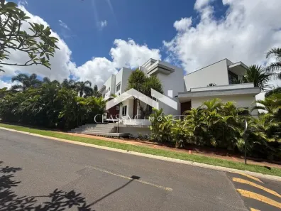Casa de Condomínio com 4 Quartos para alugar, 523m² no Gávea, Uberlândia