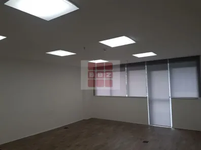 Sala Comercial à venda, 42m² no Vila Andrade, São Paulo