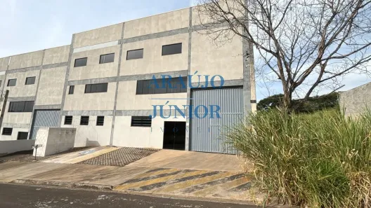 Galpão/Depósito/Armazém para alugar, 680m² no Loteamento Industrial 9 de Julho, Americana